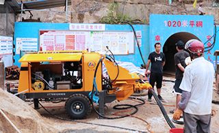矿用湿式喷桨机-1小时9方料节约施工时间[耐立德]