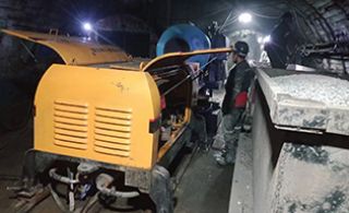 防爆混凝土泵成功交付安徽铜陵新桥矿业